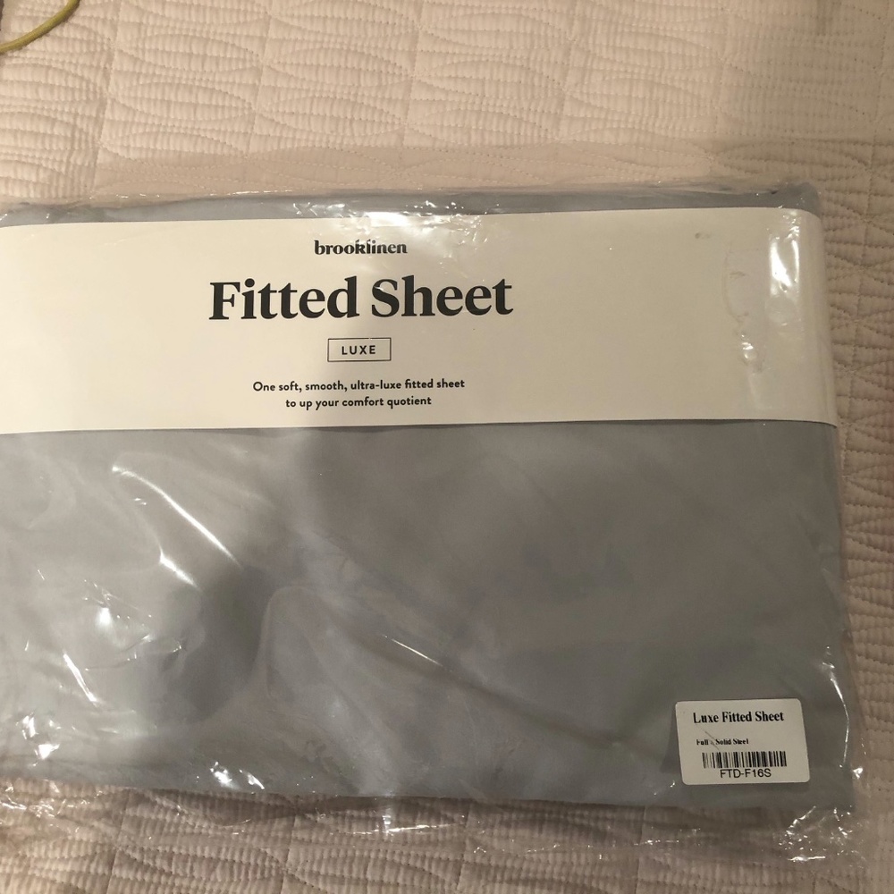 Brooklinen Luxe Fitted Sheet